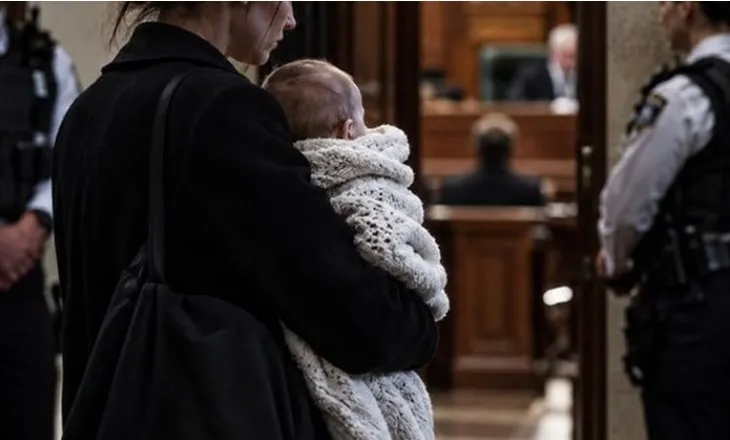 “E kam nusen e vëllait”- Dhoma e Avokatisë ‘fal’ juristin që theu bojkotin për të mbrojtur nënën me fëmijën 4 muajshe!