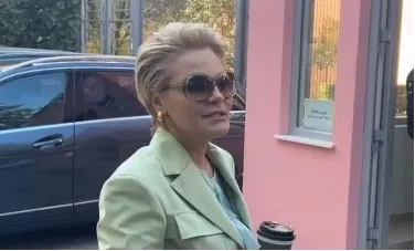 “E neveritur!”- Kryemadhi flet për videot intime nga GJKKO: Askush s’ka punë me dhomën e gjumit të tjetrit! Të ndihesh i dhunuar nga një filmim p*rno…