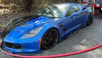 E pabesueshme: Corvette C7 u gjet pas vitesh në shtratin e lumit