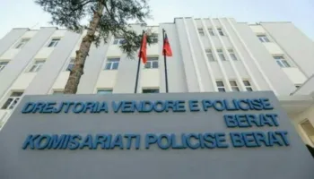 E përplas makina teksa po lëvizte me biçikletë, humb jetën 63-vjeçari
