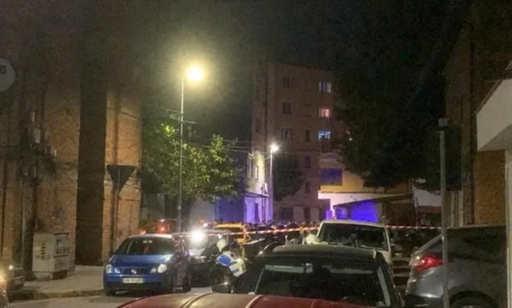 E RËNDË/ Atentat te Komuna e Parisit, një i vrarë gjendet në një automjet