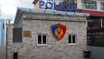E rëndë në Fushë-Krujë/ 16-vjeçari vdes në ashensorin e lokalit, u shty nga kolegu kamarier! në pranga dhe pronari