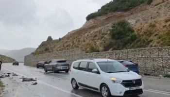 E rëndë në Levan-Tepelenë, nënë e bijë plagosen në një aksident rrugor