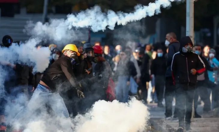 ECONOMIST: Këto trazira shënojnë fillimin e fundit të Ramës! Protestat në Shqipëri, ndryshe nga ato në Evropë