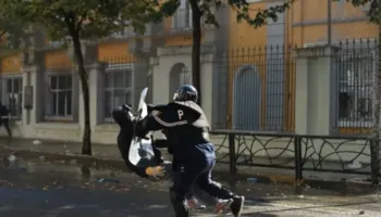 EKSKLUZIVE/ ‘Nuk mbaj mend asgjë, nuk e di më ku më dhemb’, flet 21-vjeçari i dhunuar nga policia, Skana u mbajt 3 orë në qeli pa u dërguar në spital