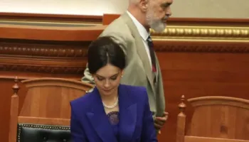Elisa Spiropali letër Ramës: Jep zgjidhje politike, pa frikë dil përballë qytetarëve se është ora e ndryshimit