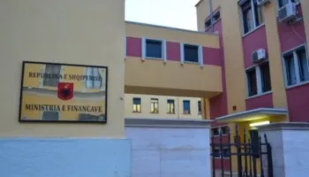 EMRAT/ Urdhri i Ramës, japin dorëheqjen edhe tre drejtorë në varësi të Ministrisë së Financave dhe Ekonomisë!