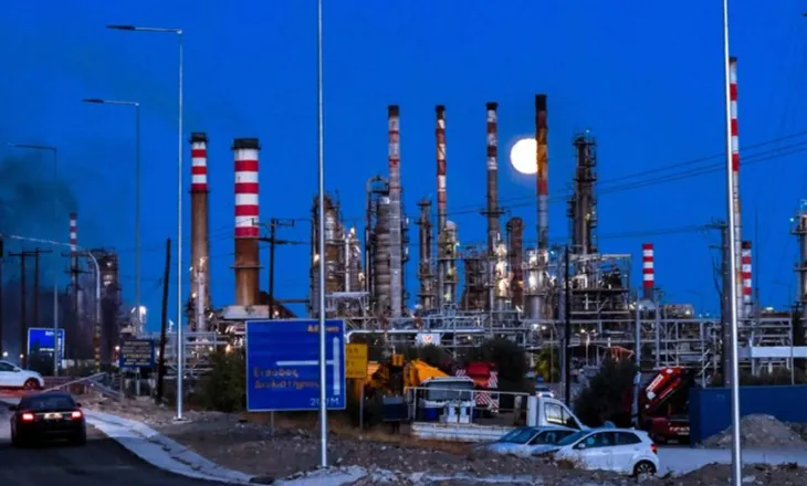 (EMRI) Shpërthimi në ‘Motor Oil’ në Greqi, ndërron jetë edhe shqiptari tjetër