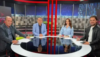 Episodi i radhës “Në Shtëpinë e Futbollit” fokusohet i gjithë te kombëtarja. Analiza e 4 ndeshjeve të para dhe të sfidave të ardhshme