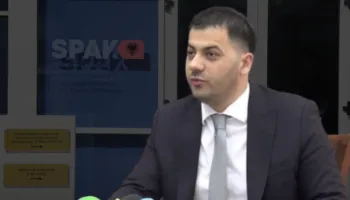 Ergys Agasi, ‘koordinatori’ me ndikim në majat e pushtetit