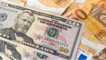 Euro bie dukshëm kundrejt dollarit: Krizë e re financiare?
