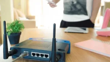 Eurostat: 26% e shqiptarëve nuk e përballojnë financiarisht internetin në shtëpi