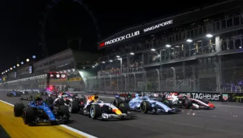 F1/Verstapen triumfi i dyfishtë në Singapor, Bexeki rikthehet te Çmimi i Madh në MotoGP