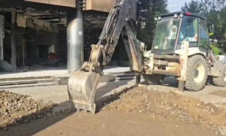 Fadromat heqin gurët e trotuareve, masa shtesë për tubimin e sotëm