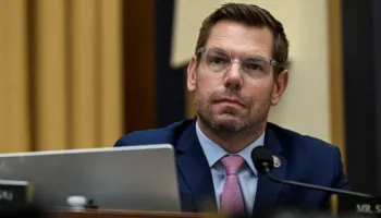 FBI bastis një shtëpi si pjesë e hetimit ndaj ish-kongresmenit demokrat të akuzuar për ngacmim seksual