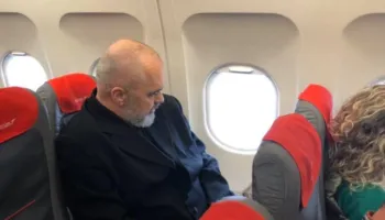Fikja e dritave në Rinas? Berisha ngre dyshime për largimin e Ramës nga vendi