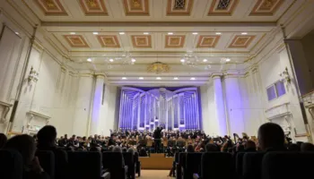 Filharmonia e Kosovës duartrokitet në Krakov, muzika bashkon Kosovën dhe Poloninë
