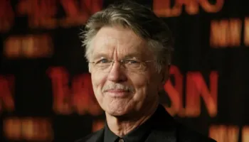 Fituesi i çmimit “Emmy”, Tom Skerritt, ndërron jetë në moshën 93-vjeçare