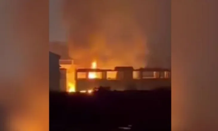 Flakët përfshijnë për herë të dytë në pak kohë fabrikën e kafes në Pogradec! Nuk ka të lënduar, hetime për shkaqet (VIDEO)