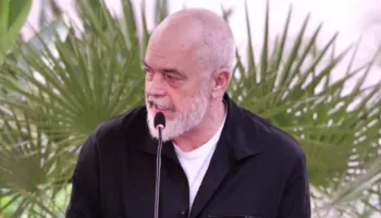 ‘Flamingo Mirror’/ Rama: Është publikuar dosja e Zvërnec-Sazan, shumë shpejt do publikohet dosja KAYO dhe Milot-Balldren
