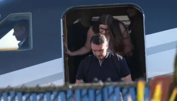 Flavio Bolsonaro: Ika nga Brazili për t’i shpëtuar persekutimit
