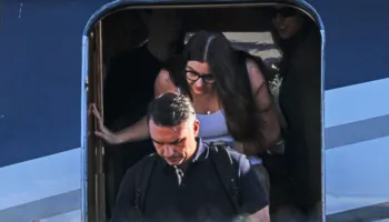 Flavio Bolsonaro shpall veten udhëheqës të Brazilit në SHBA pas humbjes në zgjedhje
