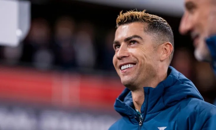 FPF mendon paqen me Ronaldon, mijëra tifozë pushtojnë rrugët në mbështeje të tij