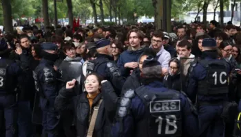 Franca mobilizon 70 mijë policë dhe xhandarë për protestat e fundjavës