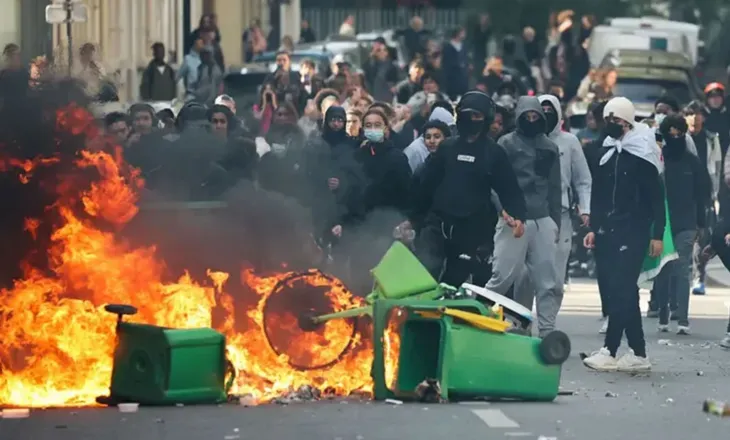 Franca në ZJARR/ Protestat e studentëve kthejnë “përmbys” vendin, mbyllen 564 shkolla