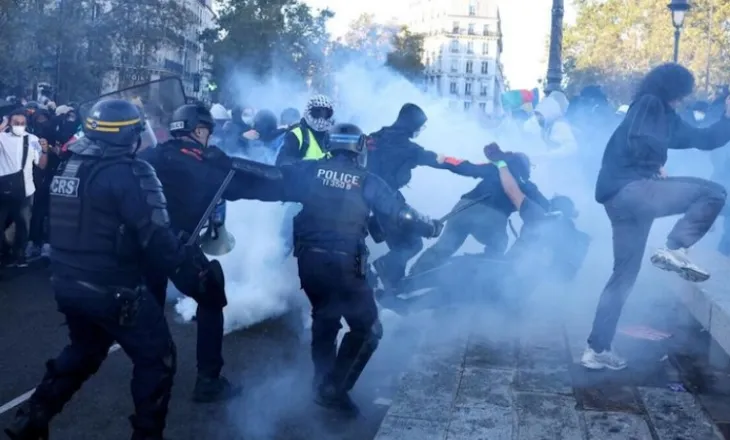 Francë, a po manipulohen politikisht protestat në prag të zgjedhjeve?