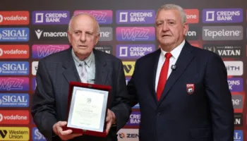 FSHF vlerëson kontributin e tij. Presidenti Duka i jep titullin “Mirënjohje” ish-arbitrit Tef Prela