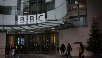 Gjykata vendos afat ndaj Trump: Të dëshmojë në padinë e tij kundër BBC-së deri më 11 dhjetor