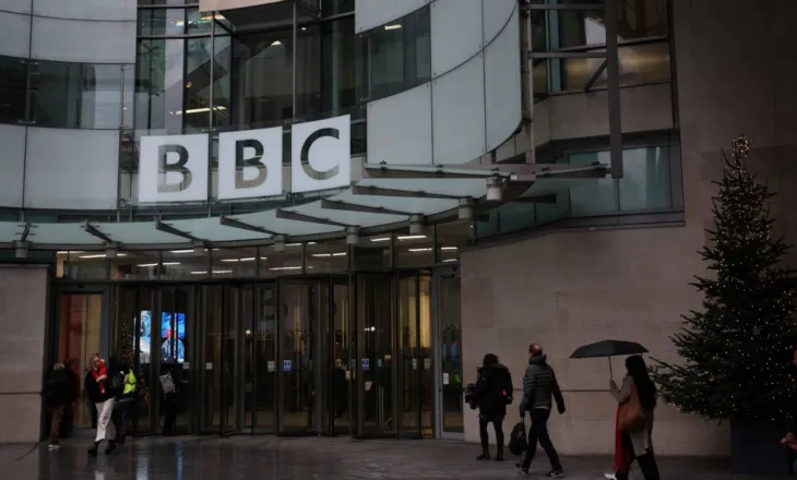 Gjykata vendos afat ndaj Trump: Të dëshmojë në padinë e tij kundër BBC-së deri më 11 dhjetor