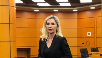 “Gjyqtarja Migena Laska bëhet palë me pushtetin, shkel të drejtat e të arrestuarve”