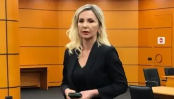 Gjyqtarja që bëhet palë me pushtetin dhe shkel të drejtat e të arrestuarve