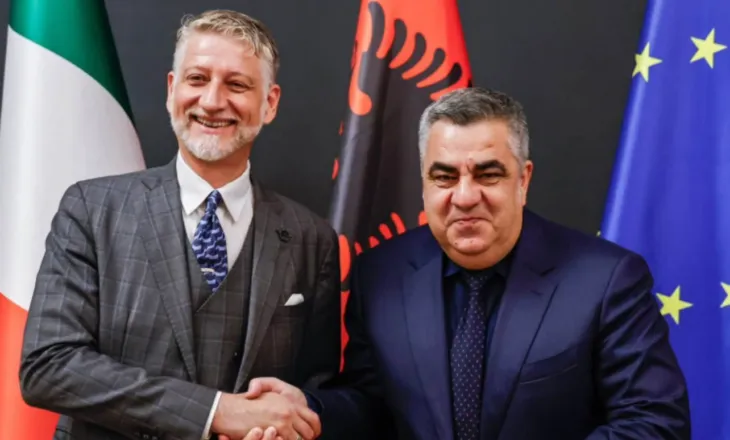 Gonxhja pret Giulin, prezantohet projekti i Fondazione MAXXI për Galerinë e Arteve