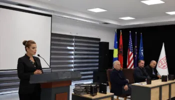 “Grue prej zjermi” i Donika Dabishevcit u promovua në Deçan