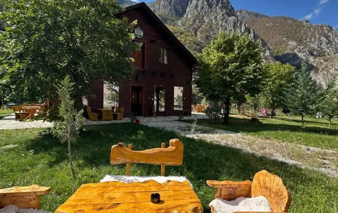 Gryka e Vanave në Kukës me maleve dhe ujit, bukuri e veçantë shqiptare