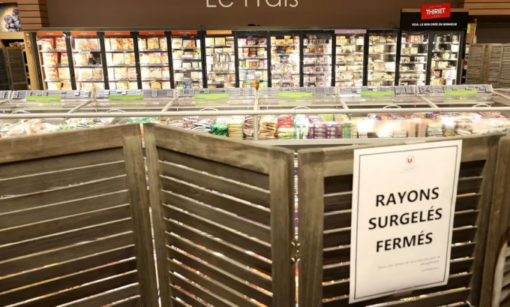 Hakerat ngrohin frigoriferët e supermarketeve në Francë, miliona euro dëme