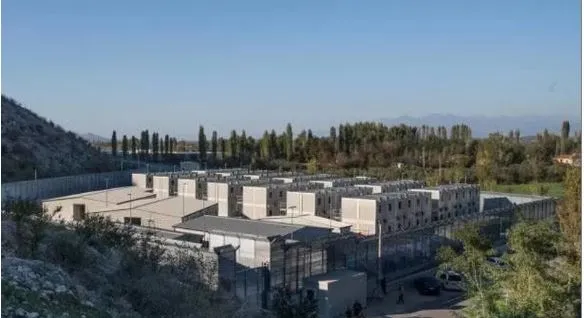 Hetimi për kampet e emigrantëve në Shqipëri fiton çmim europian gazetaresk