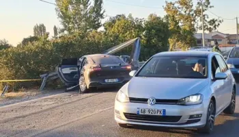 Humb jetën 23-vjeçari në Fushë Krujë, aksidentohet edhe ambulanca që shkoi për të plagosurin