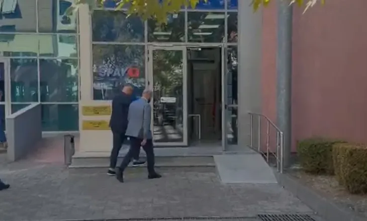 I akuzuar për shkelje të barazisë në tendera, ish-kreu i Autoritetit Rrugor Shqiptar paraqitet sërish në SPAK