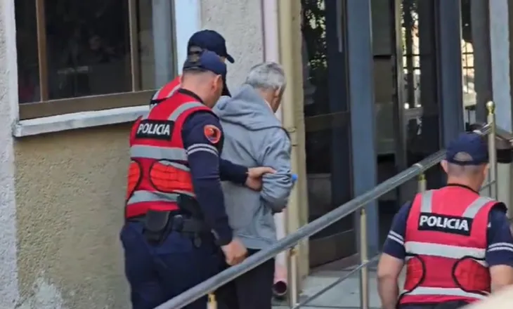 I dërgonte nxënëses 13-vjeçare mesazhe erotike, del para Gjykatës mësuesi 60-vjeçar!