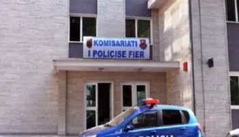 I keqtrajtoi fëmijën në kopsht/ Nëna dhunon edukatoren, përfundojnë të dyja në ndjekje penale
