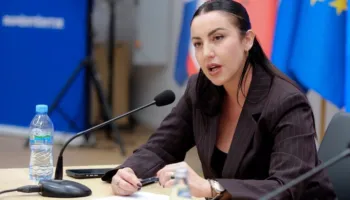 ‘IA, pjesë e një qeverisjeje moderne’, Kele: Teknologjia mund të manipulojë, përgjegjesia bëhet më e gjurmueshme
