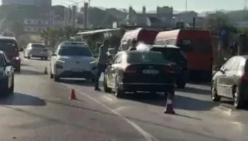 Identifikohet personi që humbi jetën në aksidentin e Prezës, kush është i riu i dyshuar që u shoqërua nga policia