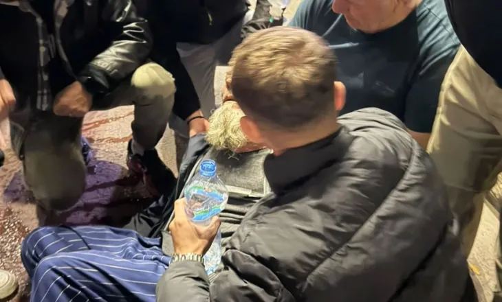 Incident gjatë protestës në kryeqytet, lëndohet një kalimtar