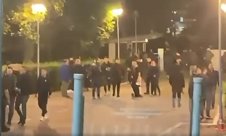 Incidenti në selinë e PD, Koçiu: Dhuna rikthehet aty ku e ka folenë, efektivët iu përgjigjën sulmit me molotovë