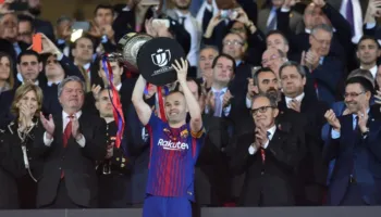 Iniesta kurorëzon Yamal: Nuk është normale; nëse ndalesh të mendosh për gjithçka që ka përpara…