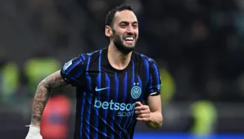 Inter me ofertë të reduktuar për Calhanoglu, Juventus vëzhgon situatën dhe është gati të ndërhyjë